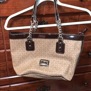 Guess two toned chocolate g purse